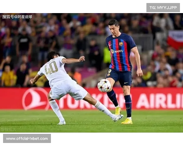 巴萨贝蒂斯进球大战八球,VAR判罚点球再度成为焦点 巴萨贝蒂斯进球大战八球,VAR判罚点球再度成为焦点