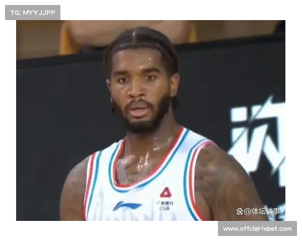 山东男篮官宣与鲍威尔解约,命中率仅38.1%寻找新小外援 山东男篮官宣与鲍威尔解约,命中率仅38.1%寻找新小外援